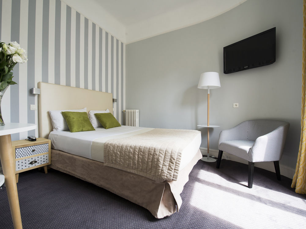 Hôtel Des Batignolles Paris Extérieur photo